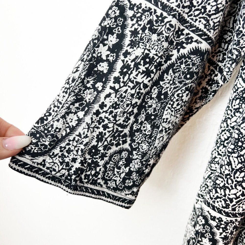 Lucky Brand Women’s Plus Black/White Paisley Blouse Top Size 2X NWOT - Picture 3 of 4
